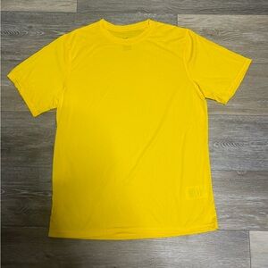 The Nike Tee Dri-Fit Men's M Short Sleeve Shirt New w/out Tags!